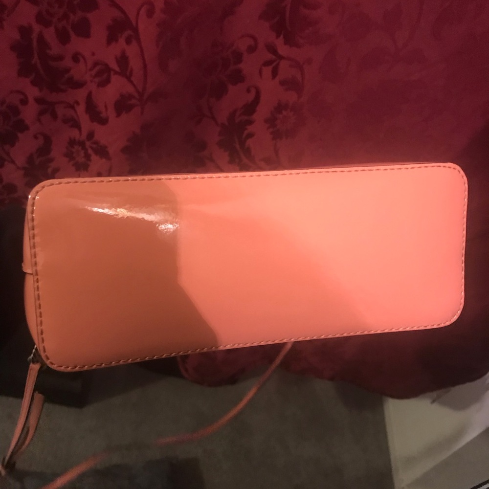 Michael Kors Emmy Crossbody - Patent Leather - Picture 3 of 8